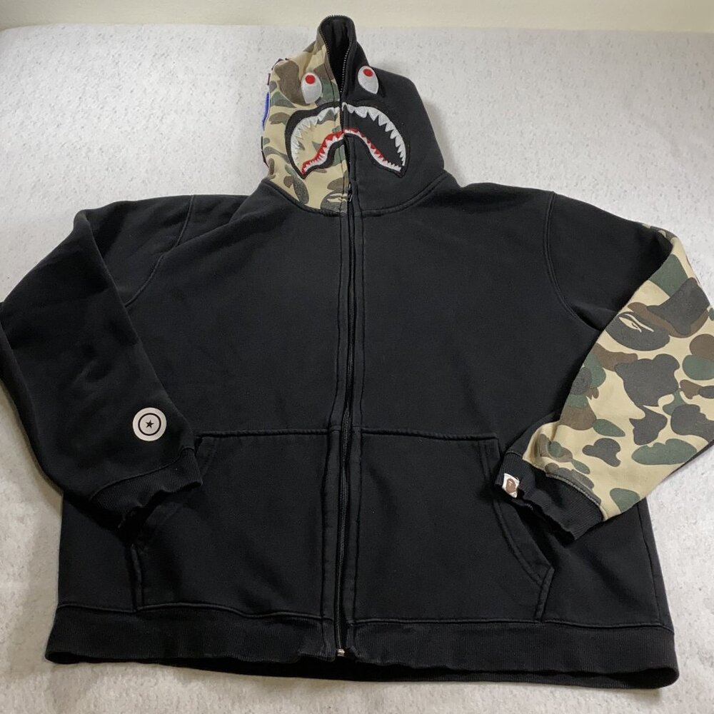 A Bathing Ape Mens Shark Full Zip Jacket Hoodie Black Camo Pockets Size L